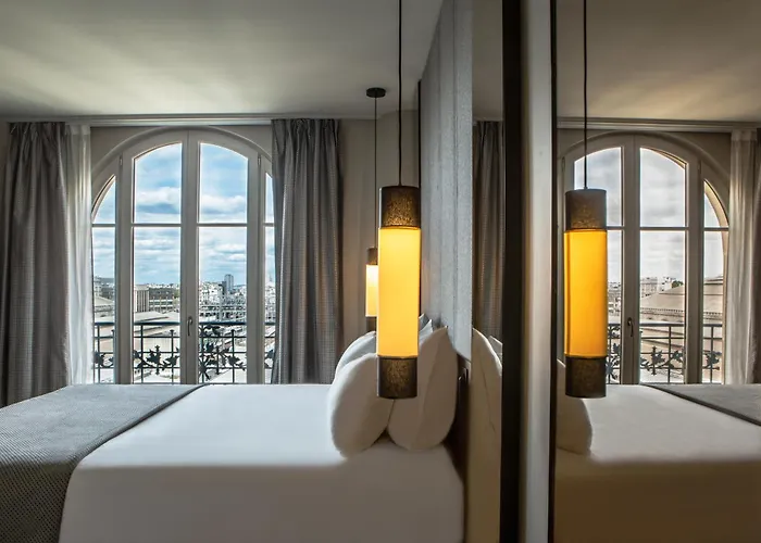 Hotel ibis Styles Paris Gare du Nord TGV